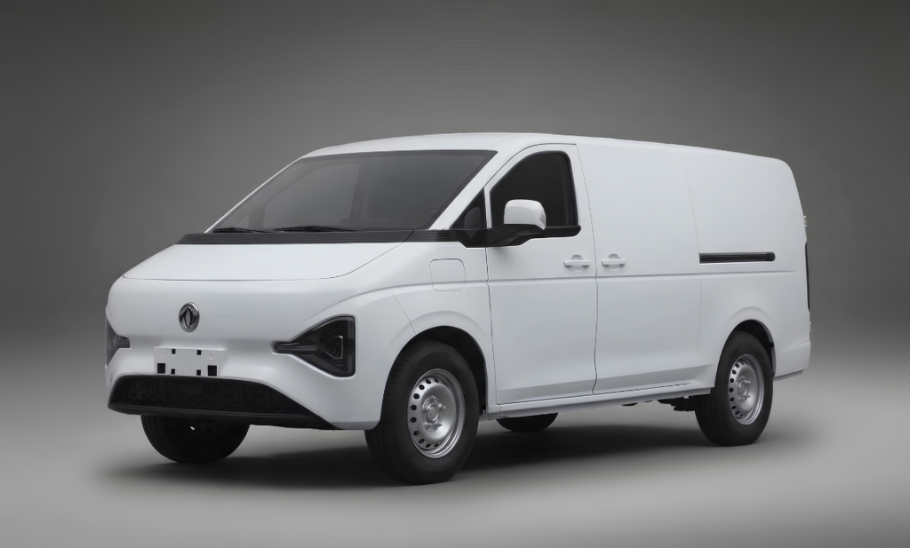 دونج فينج EV V5 فان كهربائي في مصر